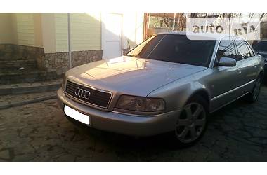 Седан Audi A8 2001 в Мукачево