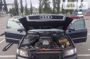 Седан Audi A8 1995 в Киеве