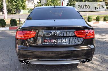 Седан Audi A8 2013 в Одессе