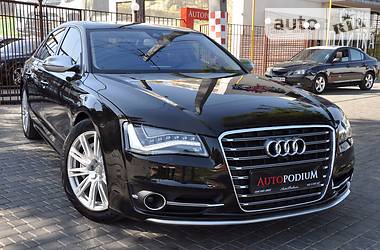 Седан Audi A8 2013 в Одесі