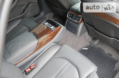 Седан Audi A8 2014 в Киеве