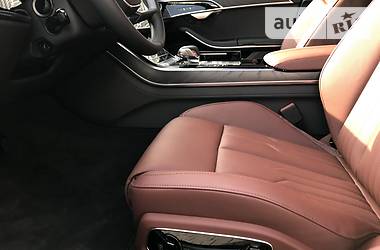 Седан Audi A8 2018 в Одесі