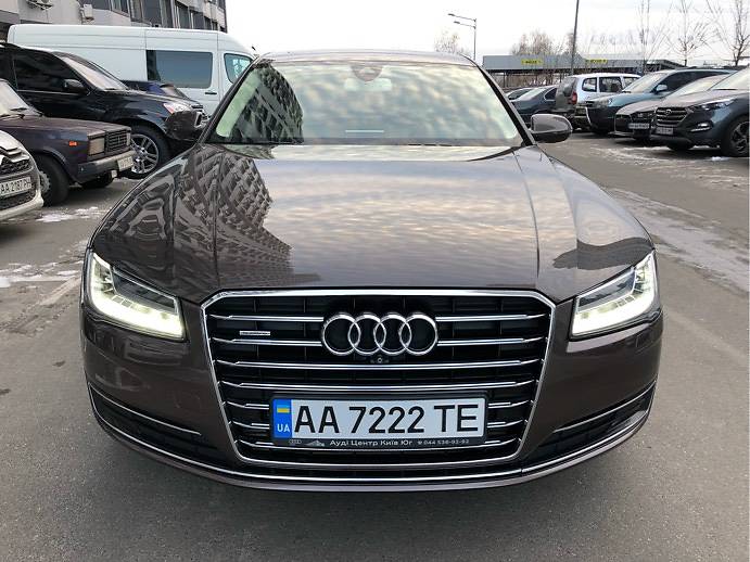 Седан Audi A8 2014 в Киеве