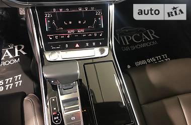 Седан Audi A8 2018 в Киеве