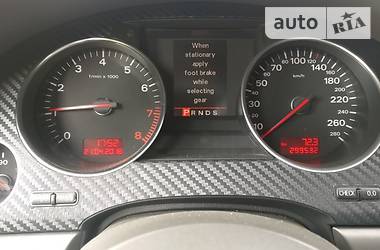 Седан Audi A8 2004 в Киеве