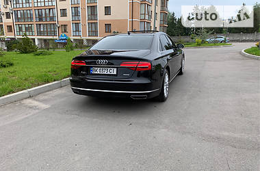Седан Audi A8 2015 в Ровно