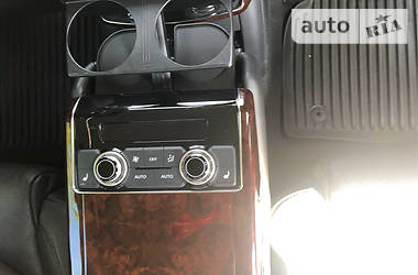 Седан Audi A8 2011 в 