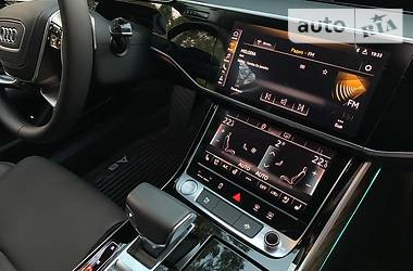 Седан Audi A8 2018 в Киеве