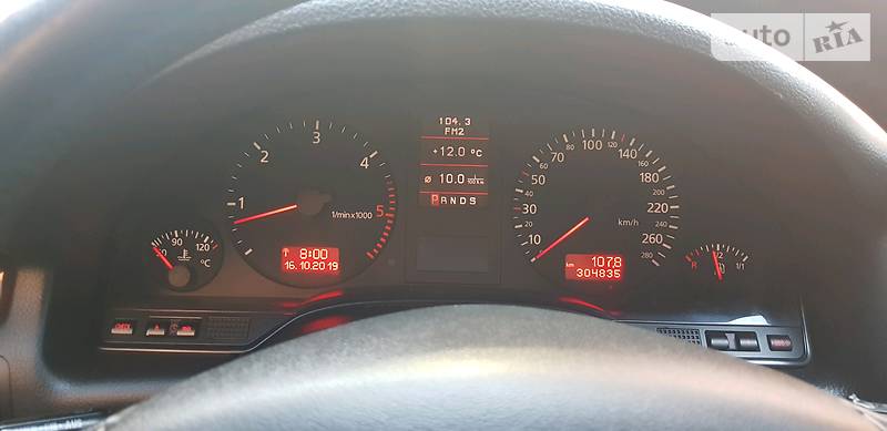 Седан Audi A8 2001 в Одессе