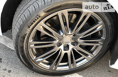 Седан Audi A8 2013 в Виннице