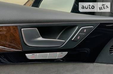 Седан Audi A8 2015 в Стрые