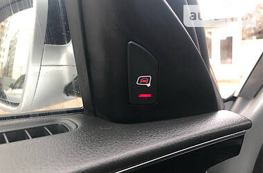 Седан Audi A8 2011 в 