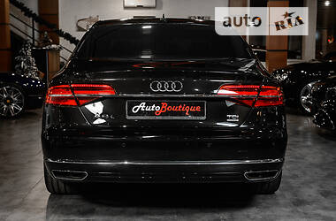 Седан Audi A8 2017 в Одесі