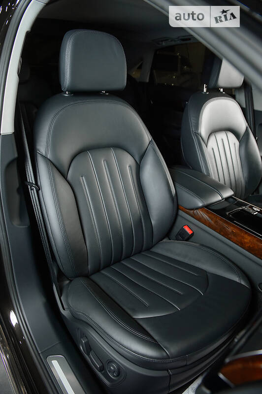 Седан Audi A8 2017 в Одессе