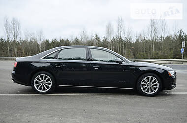 Седан Audi A8 2013 в Києві