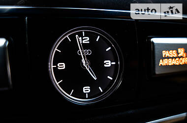 Седан Audi A8 2016 в 