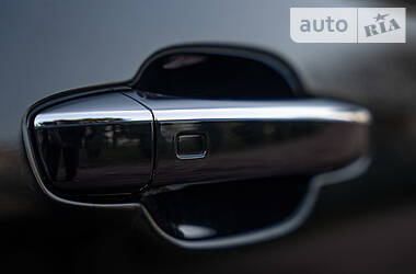 Седан Audi A8 2016 в 