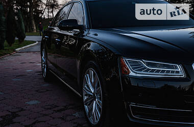 Седан Audi A8 2016 в 