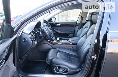 Седан Audi A8 2012 в Киеве