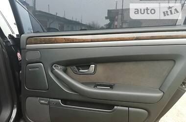 Седан Audi A8 2004 в 