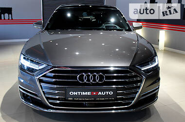 Седан Audi A8 2017 в 