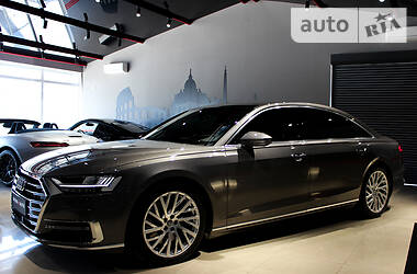 Седан Audi A8 2017 в 