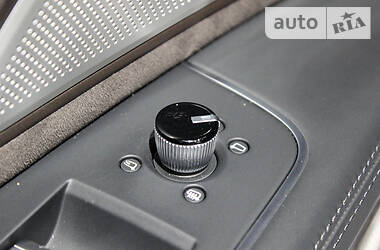 Седан Audi A8 2017 в 