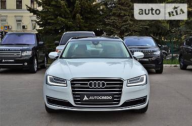 Седан Audi A8 2017 в 