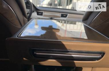 Седан Audi A8 2012 в 