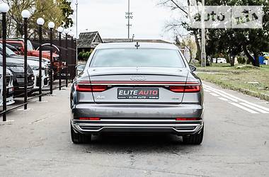 Седан Audi A8 2017 в 