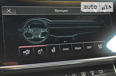 Седан Audi A8 2017 в 