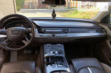 Седан Audi A8 2013 в Чернівцях