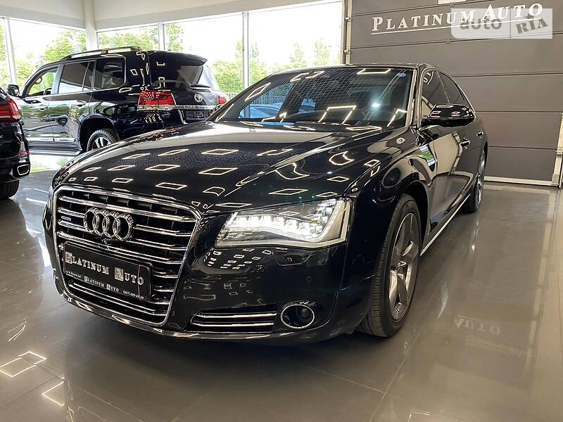 Седан Audi A8 2012 в Одесі