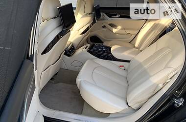 Седан Audi A8 2012 в Виннице