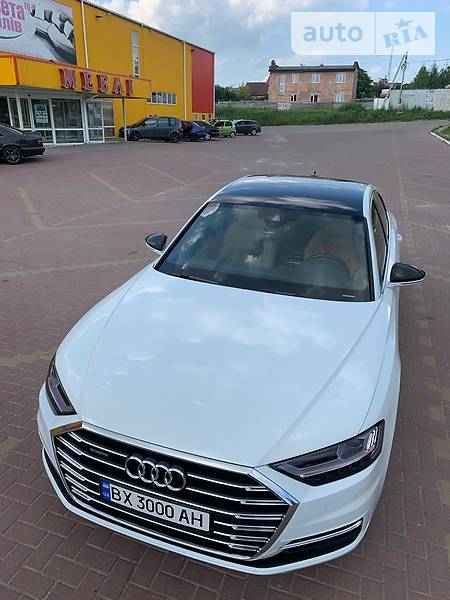 Седан Audi A8 2018 в Хмельницькому