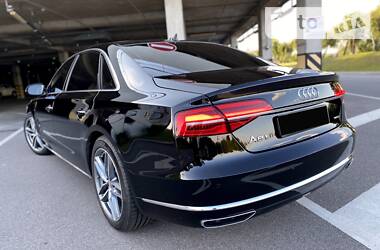 Седан Audi A8 2016 в Киеве