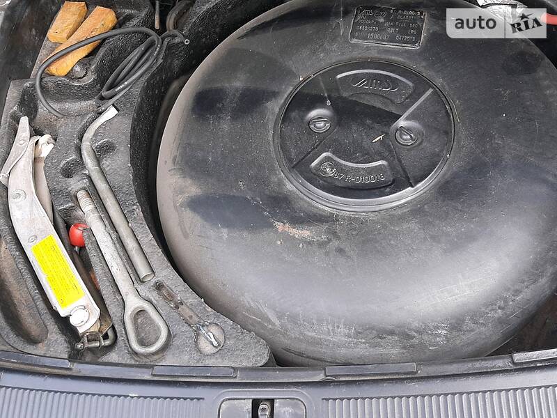 Седан Audi A8 2000 в Києві фото 11 Седан Audi A8 2000 в Києві