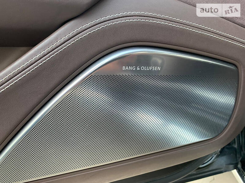 Седан Audi A8 2012 в Харкові