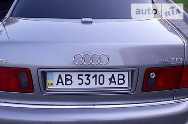 Седан Audi A8 2002 в Виннице