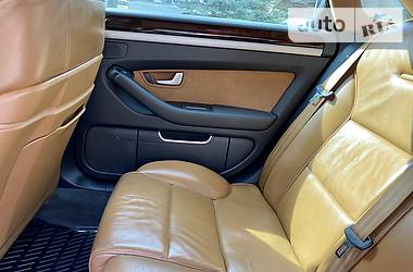 Седан Audi A8 2008 в Днепре