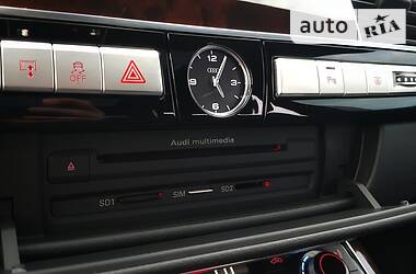 Седан Audi A8 2016 в Сумах