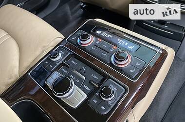 Седан Audi A8 2012 в Киеве