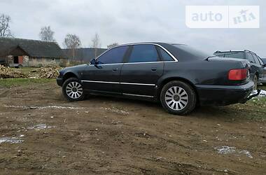 Седан Audi A8 1994 в Чорткове