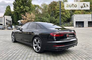 Седан Audi A8 2018 в Киеве