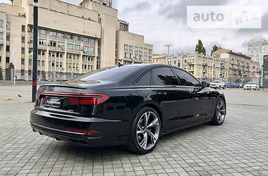 Седан Audi A8 2018 в Киеве