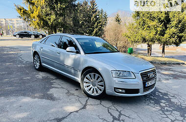 Седан Audi A8 2009 в Ровно