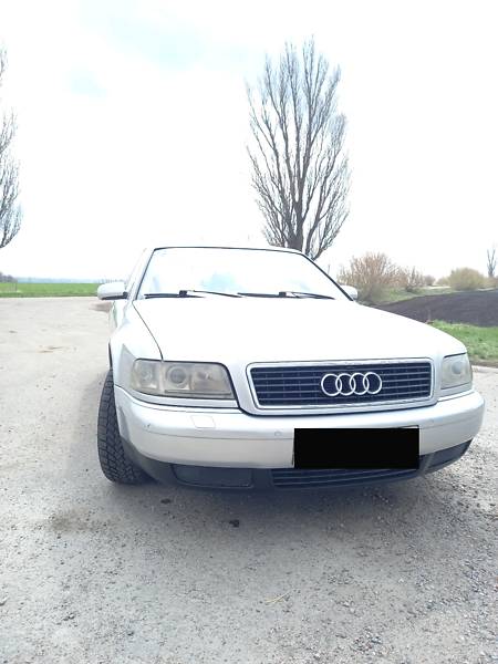 Audi A8 4.2 v 8