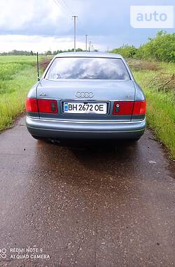 Седан Audi A8 1999 в Одесі