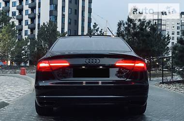 Седан Audi A8 2016 в Киеве