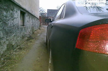 Седан Audi A8 2004 в Киеве